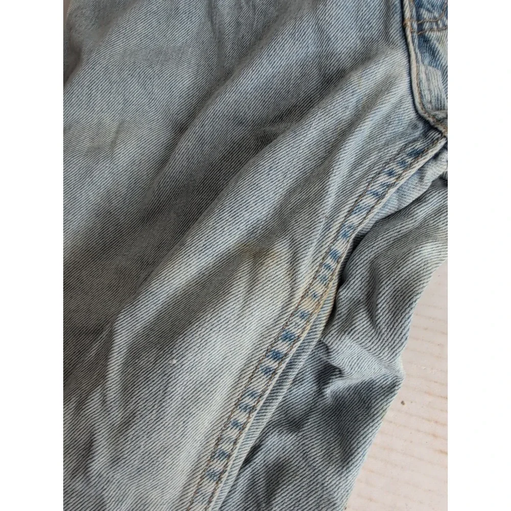 VTG Y2K Levis 550 Jeans Men's 34x34 Denim Made In USA Med Wash Light Fade 2001